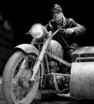 tizedes_motoros_kep_ff.jpg